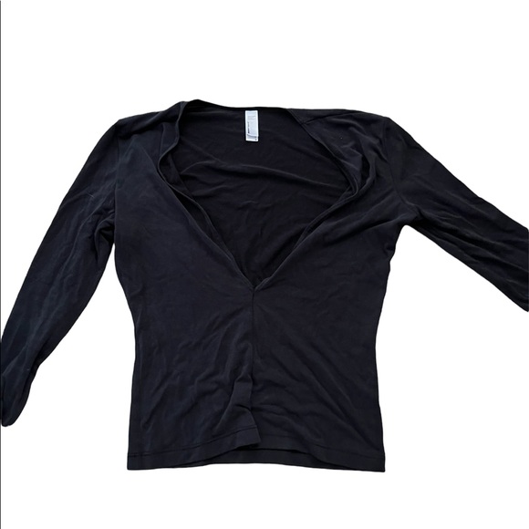 Low cut long sleeve shirt - Picture 1 of 1